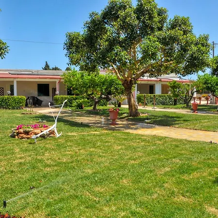 Фермерський будинок Tenuta Paifer Отранто