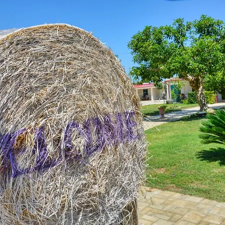 Tenuta Paifer Çiftlik konaklama Otranto